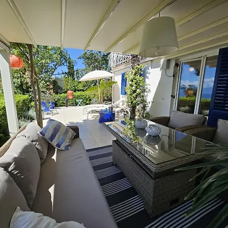 Barbara Mit Wuenderschoene Terrasse By Interhome Apartamento