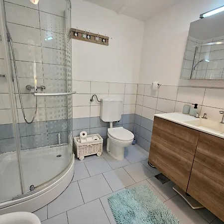 Apartamento Barbara Mit Wuenderschoene Terrasse By Interhome Njivice